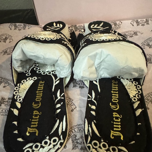 Juicy Couture Black and Cream Tiki Women's Sandals size 6 - Picture 4 of 12